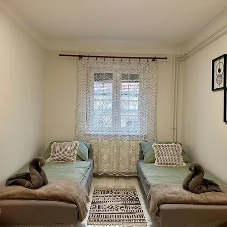 Rozsakert Apartamento *